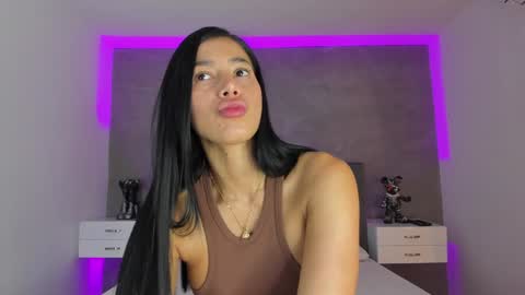 Snapshot of kaliopeh chatting on December 14, 12:44 pm Carolina online show from December 14, 12:44 pm