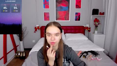 Snapshot of kamaliapeach chatting on October 8, 7:50 am Kamila online show from October 8, 7:50 am