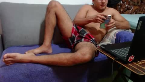 Snapshot of kamenov00 chatting on October 21, 12:00 am kamenov00 online show from October 21, 12:00 am