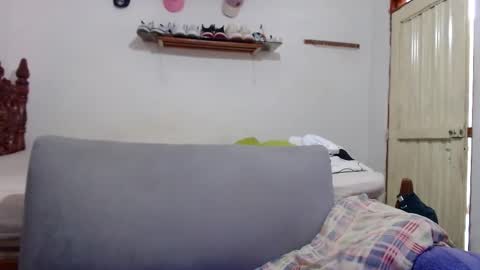 Snapshot of kamenov00 chatting on October 29, 5:25 pm kamenov00 online show from October 29, 5:25 pm