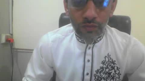 Snapshot of kami99099 chatting on May 7, 5:02 am kami99099 online show from May 7, 5:02 am