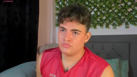 camilo  independent model online show from November 7, 12:21 am