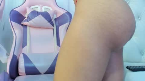    online show from March 10, 12:15 pm