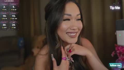 Snapshot of kamilee__xo chatting on June 17, 6:42 pm kamilee__xo online show from June 17, 6:42 pm