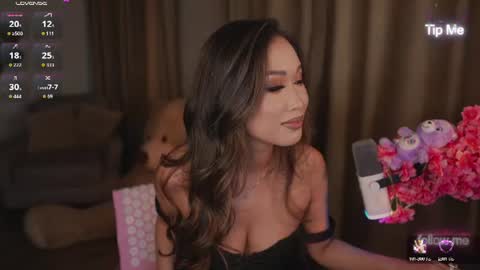 Snapshot of kamilee__xo chatting on July 4, 10:05 pm kamilee__xo online show from July 4, 10:05 pm