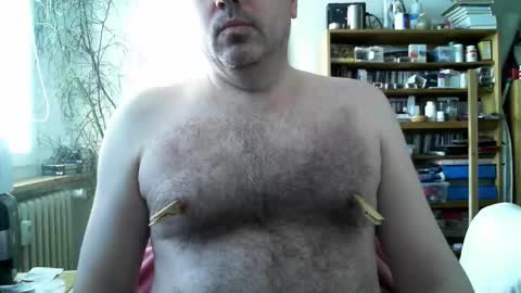 Snapshot of kamiluc1974_2 chatting on April 24, 6:27 am Kamil Lipovy online show from April 24, 6:27 am