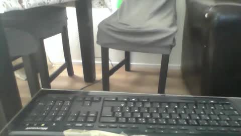 Snapshot of kamkiko69 chatting on October 2, 9:27 am kamkiko69 online show from October 2, 9:27 am