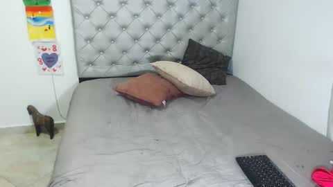 lucas valentina online show from January 21, 9:15 pm