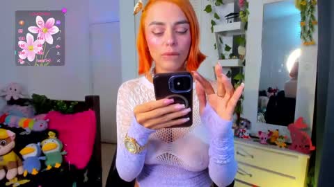 hello  Im Danni online show from April 14, 11:38 am