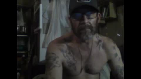 Snapshot of kaneisyours2420 chatting on October 10, 9:52 am Tucker online show from October 10, 9:52 am