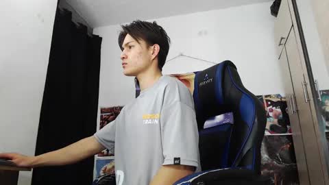 andres online show from November 18, 1:26 pm