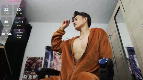 Snapshot of kanekixxxhot chatting on April 17, 12:08 pm andres online show from April 17, 12:08 pm