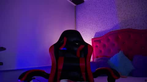 kaoz_33 online show from November 8, 7:45 pm