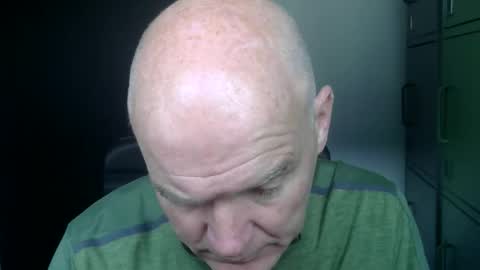 Robbie online show from November 5, 10:59 am