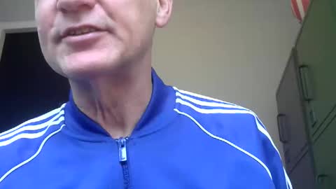 Robbie online show from November 29, 8:39 am