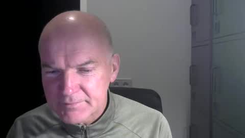 Robbie online show from January 12, 5:07 pm