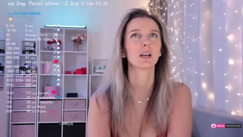 Julia online show from February 5, 8:14 pm