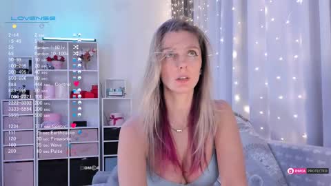 Julia online show from February 18, 11:52 pm