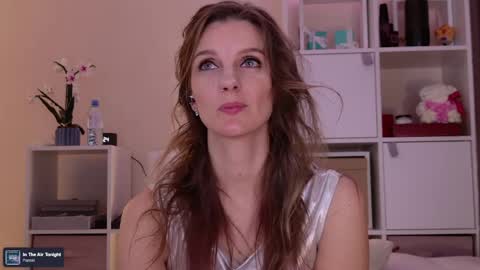 Julia online show from April 3, 9:24 pm