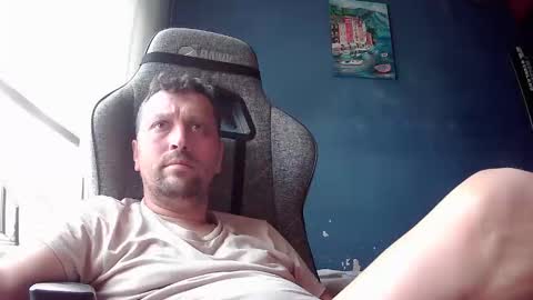 Snapshot of karasimsek54 chatting on April 15, 3:41 pm karasimsek54 online show from April 15, 3:41 pm