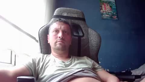 Snapshot of karasimsek54 chatting on April 23, 12:29 pm karasimsek54 online show from April 23, 12:29 pm