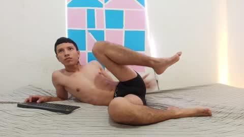 Snapshot of karelin_and_jack chatting on October 16, 1:23 pm online show from October 16, 1:23 pm