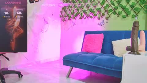 Karen  online show from October 20, 1:44 pm