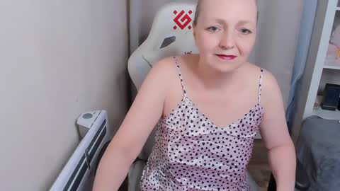 Karen online show from April 10, 9:58 am