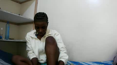 Snapshot of karenato chatting on April 10, 8:19 am karenato online show from April 10, 8:19 am