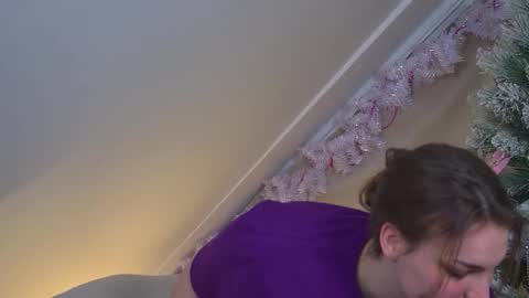 Karen online show from December 21, 6:15 pm