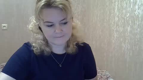 karennelsonx online show from January 16, 1:36 pm