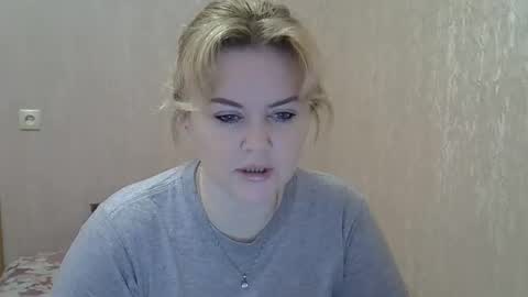 karennelsonx online show from January 23, 8:25 am