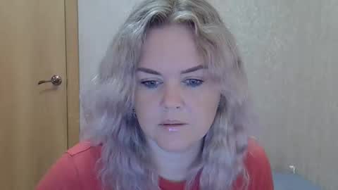 karennelsonx online show from September 10, 9:31 am