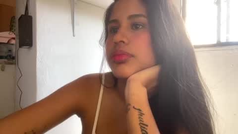 Snapshot of kariina_candy chatting on June 20, 2:20 pm kariina candy and fox online show from June 20, 2:20 pm