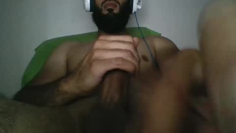 Snapshot of karim69tkt chatting on May 25, 8:53 am karim69tkt online show from May 25, 8:53 am