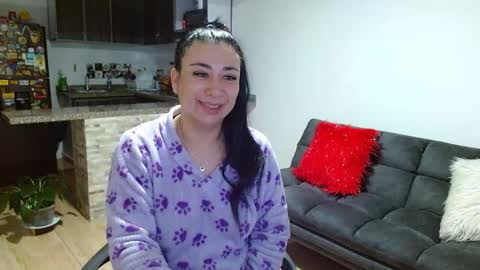 karime lee online show from April 10, 10:42 am