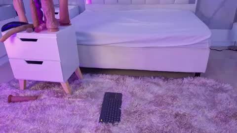 Snapshot of karina_analdeep chatting on May 16, 10:08 pm Karina analDeep online show from May 16, 10:08 pm