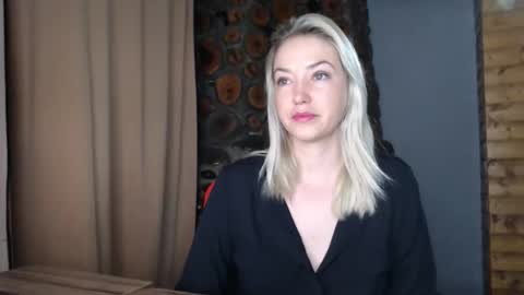 Snapshot of karina_fun chatting on February 26, 4:11 am karina online show from February 26, 4:11 am