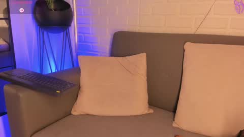 Kari online show from February 14, 7:49 am