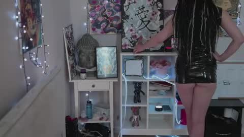 Snapshot of karina_kitty24 chatting on May 26, 9:49 am Karina kitty24 online show from May 26, 9:49 am