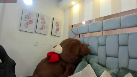 Snapshot of karina_mason chatting on May 12, 5:21 pm Karina online show from May 12, 5:21 pm