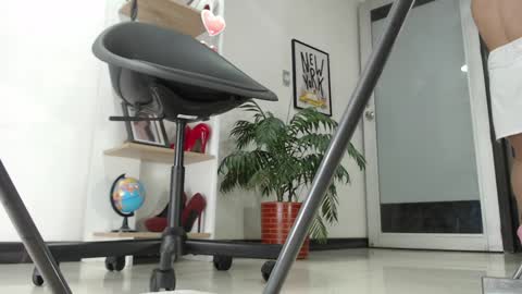 Karin online show from February 5, 5:30 am