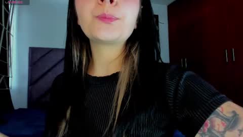 KARINNA  RAVEN online show from July 25, 9:34 pm