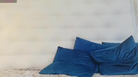 Snapshot of karissia_ chatting on April 6, 4:46 am KARISSIA online show from April 6, 4:46 am