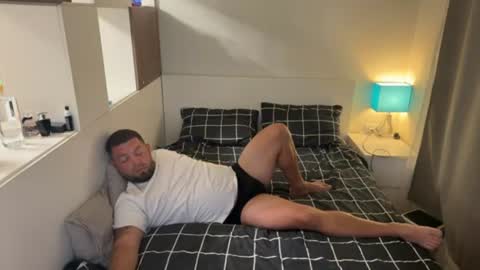 karl_and_klara online show from June 24, 8:19 pm