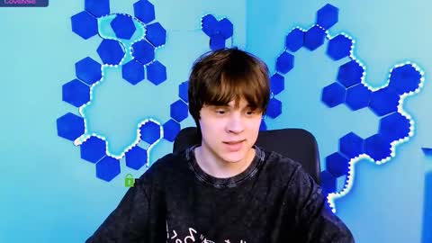 Karl online show from December 4, 9:40 am