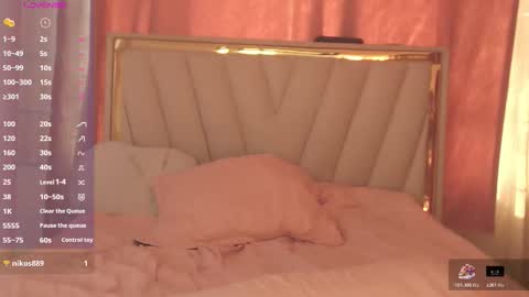 Karla online show from November 10, 1:43 pm