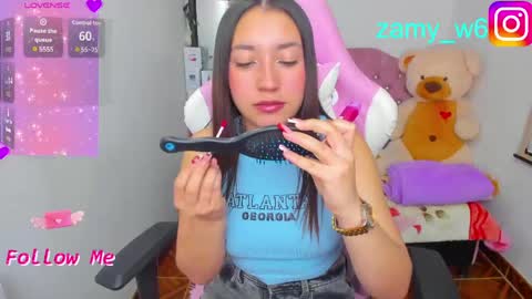 Snapshot of karla_cutee1 chatting on May 13, 6:44 am karla online show from May 13, 6:44 am