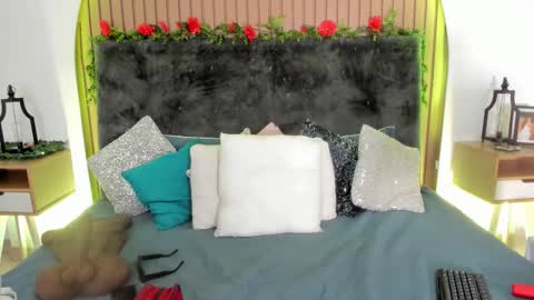 Karla Gonzaless online show from March 12, 7:20 pm