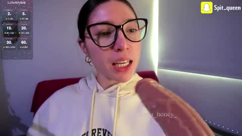 Snapshot of karla_honey_ chatting on September 13, 8:30 pm Karla online show from September 13, 8:30 pm
